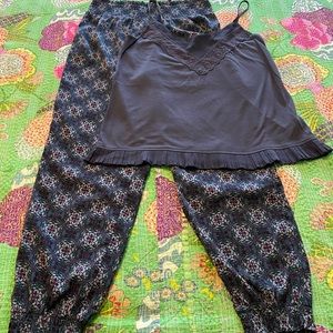 American Eagle Pajama Set - Grey Patterned Size M